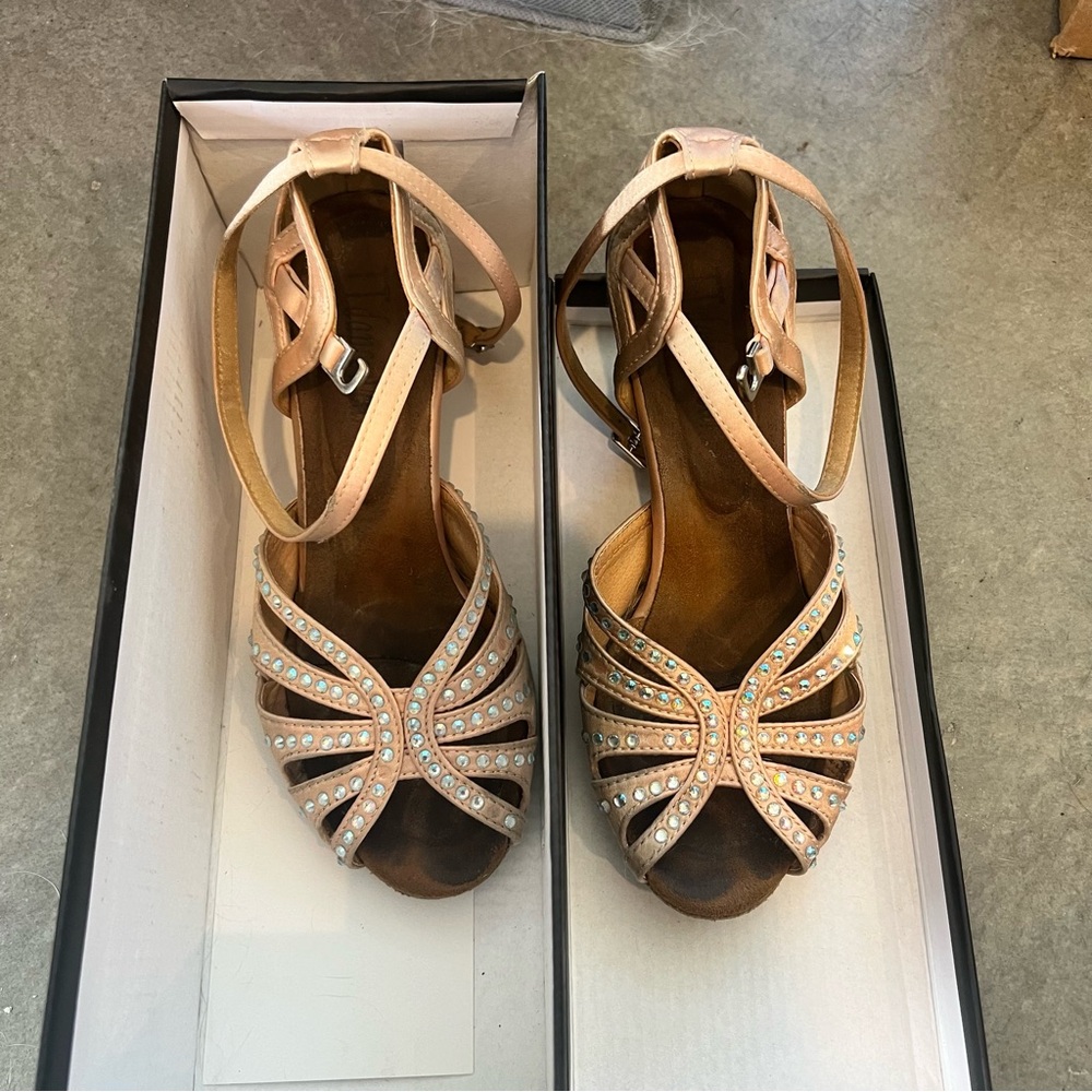 Salsa Bachata Latin dance shoes ballroom dance